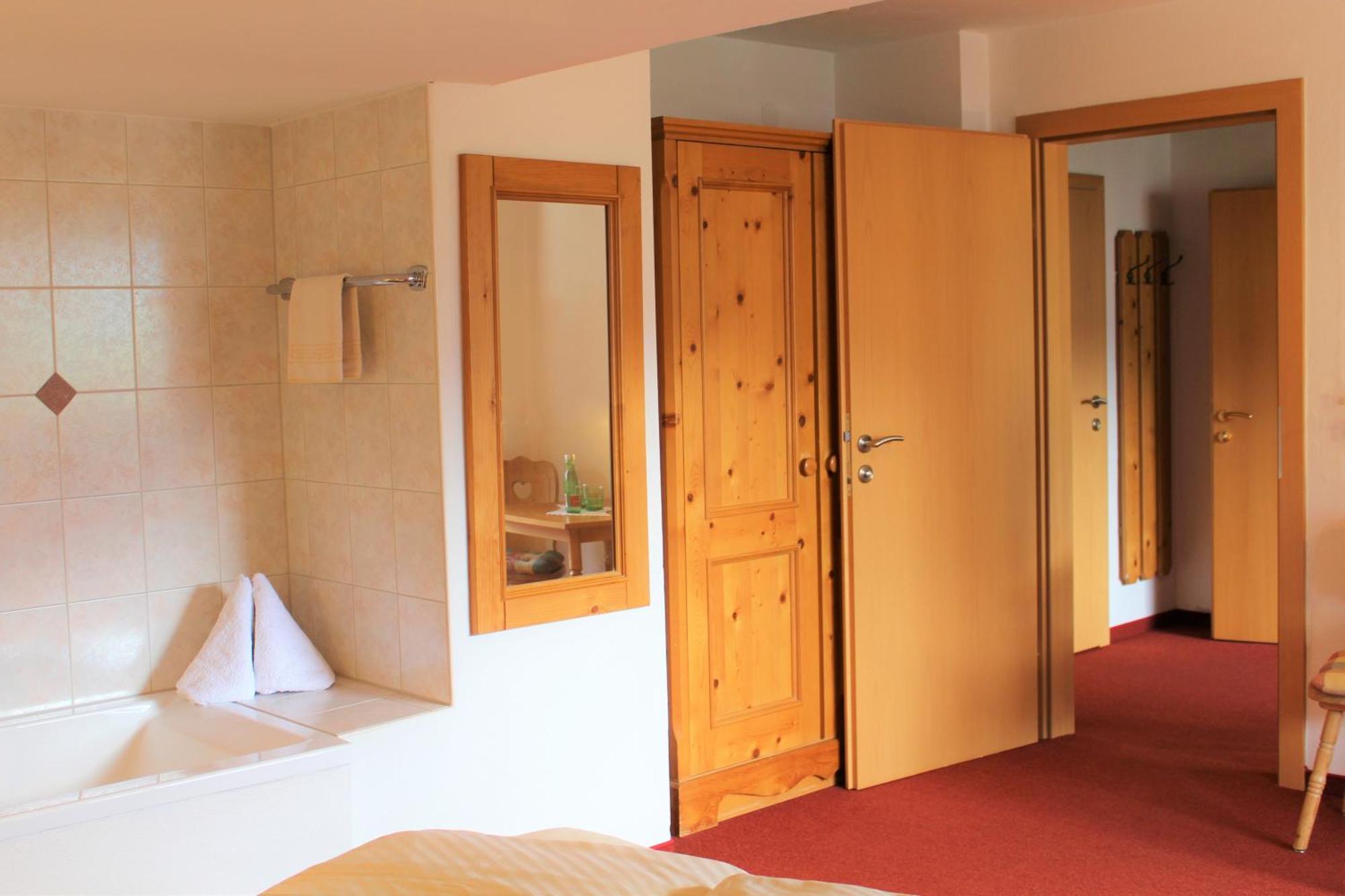 Hotel Feichter Soll Room photo